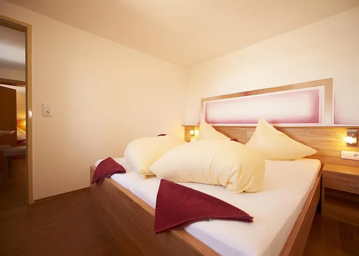 ホテル Griessenkarhaus 3*